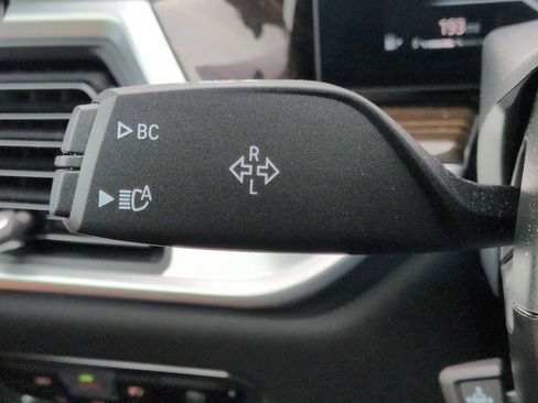 Certified 2023 BMW X7 xDrive40i w/ Executive Package image 29