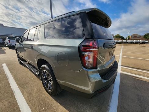 Used 2023 Chevrolet Suburban Z71 w/ Luxury Package AWD/4WD image 6
