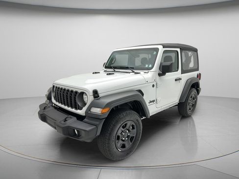 Used 2025 Jeep Wrangler Sport AWD/4WD image 3