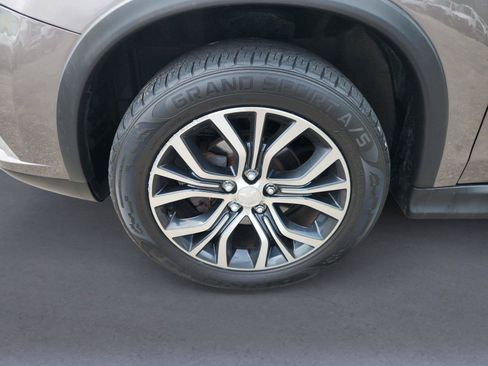 Used 2018 Mitsubishi Outlander Sport ES AWD/4WD image 9