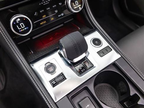New 2025 Jaguar F-PACE R-Dynamic S AWD/4WD image 28