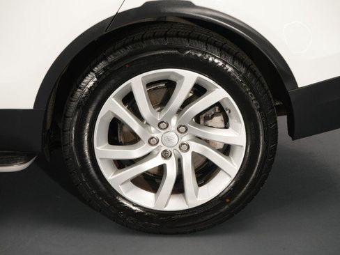 Used 2019 Land Rover Discovery HSE AWD/4WD image 22