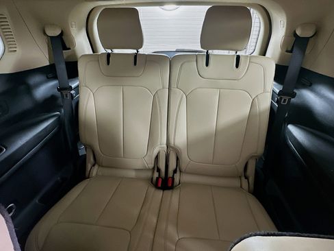 Used 2021 Jeep Grand Cherokee L Limited image 28