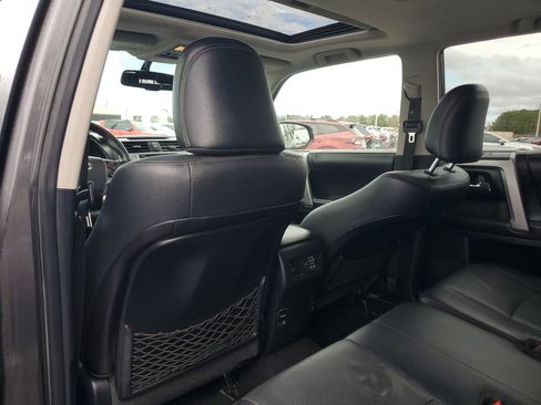 Used 2016 Toyota 4Runner Limited image 11