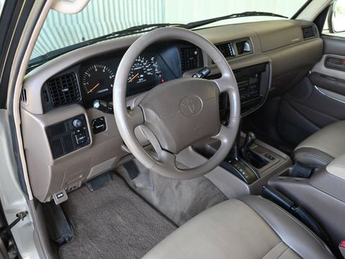 Used 1997 Toyota Land Cruiser image 54