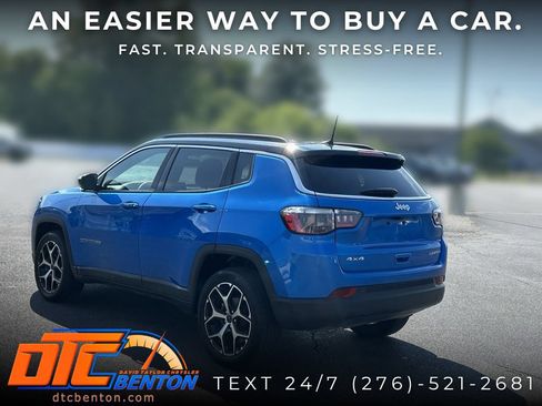 Used 2025 Jeep Compass Limited AWD/4WD image 5