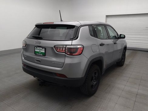 Used 2018 Jeep Compass Sport AWD/4WD image 9