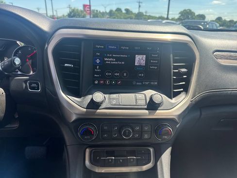 Used 2020 GMC Acadia Denali AWD/4WD image 18