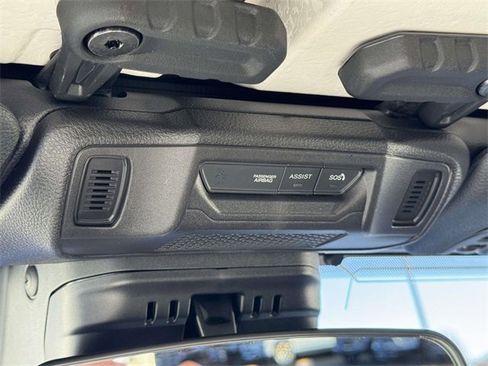 Used 2025 Jeep Wrangler Sport S image 23