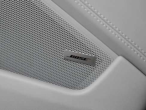 Certified 2025 Porsche 911 Carrera image 27