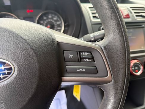 Used 2015 Subaru Crosstrek 2.0i AWD/4WD image 13