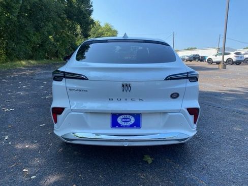 New 2025 Buick Envista Avenir image 6