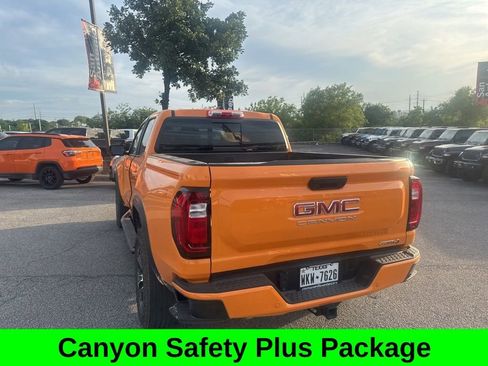 Used 2025 GMC Canyon AT4 w/ Technology Plus Package AWD/4WD image 10