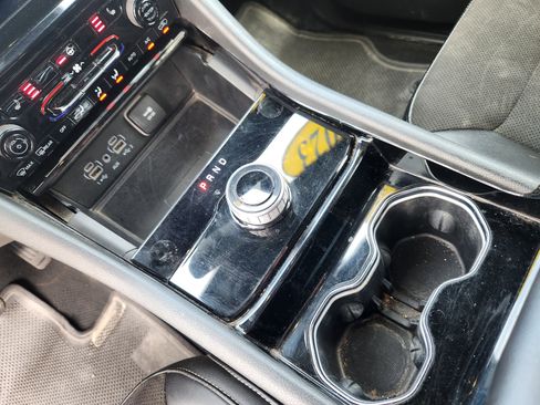 Used 2023 Jeep Grand Cherokee L Laredo image 15