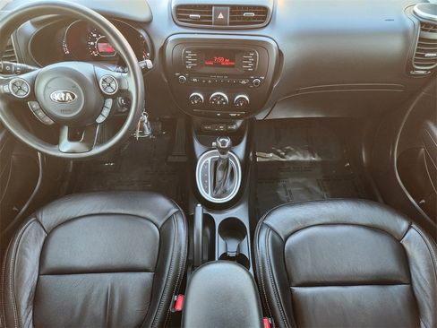 Used 2016 Kia Soul Base image 25