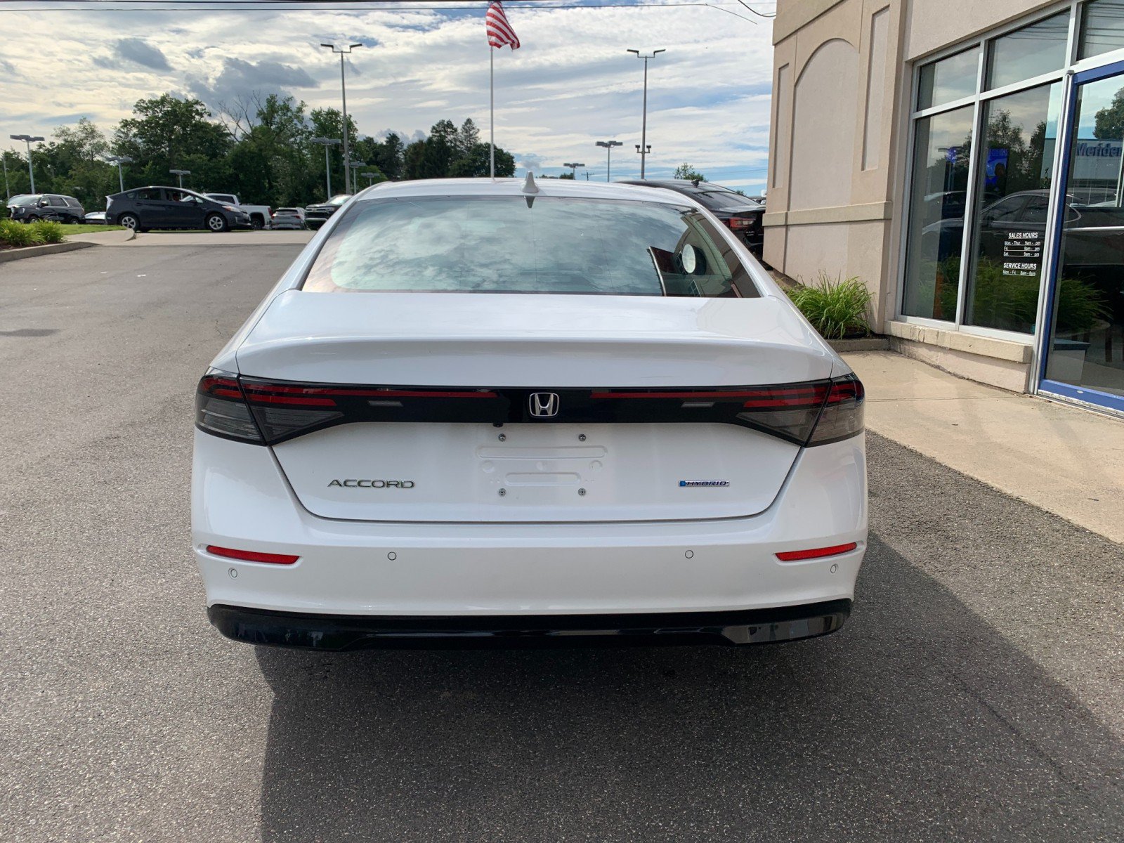 Used 2023 Honda Accord EX-L image 6