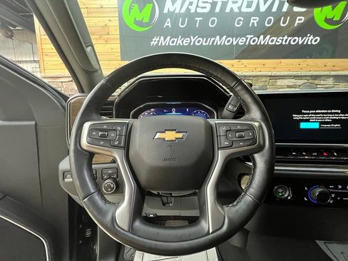 Used 2024 Chevrolet Silverado 1500 LT AWD/4WD image 35