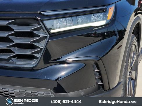 Used 2025 Honda Pilot Sport image 10