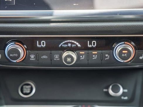 Used 2021 Audi Q3 2.0T Premium Plus w/ Premium Plus Package image 26