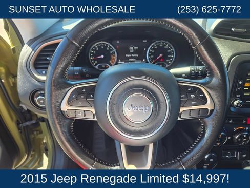 Used 2015 Jeep Renegade Limited w/ Advanced Technology Group AWD/4WD image 29