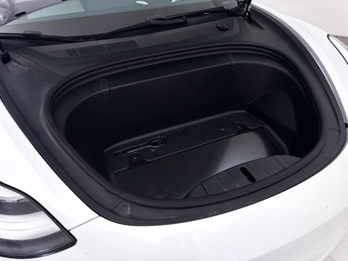 Used 2019 Tesla Model 3 Long Range RWD image 9