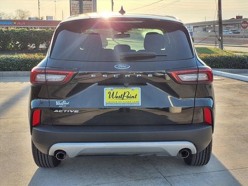 Used 2023 Ford Escape Active image 5