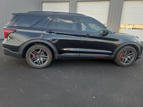 Used 2026 Ford Explorer ST AWD/4WD image 15