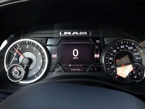 Used 2022 RAM 1500 Big Horn AWD/4WD image 32