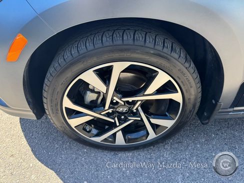 Used 2022 Hyundai Kona Limited FWD image 10