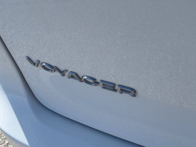Used 2022 Chrysler Voyager LX FWD image 13