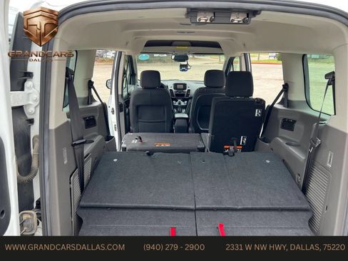 Used 2021 Ford Transit Connect XL image 17