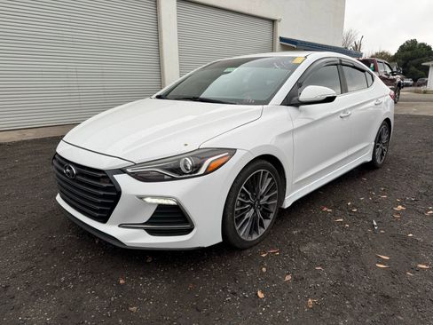 Used 2018 Hyundai Elantra Sport image 4