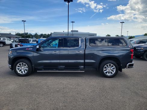Used 2021 Chevrolet Silverado 1500 LTZ w/ LTZ Premium Package AWD/4WD image 13
