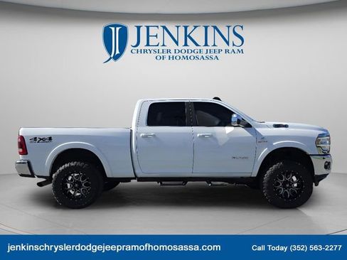 Used 2022 RAM 2500 Laramie AWD/4WD image 3