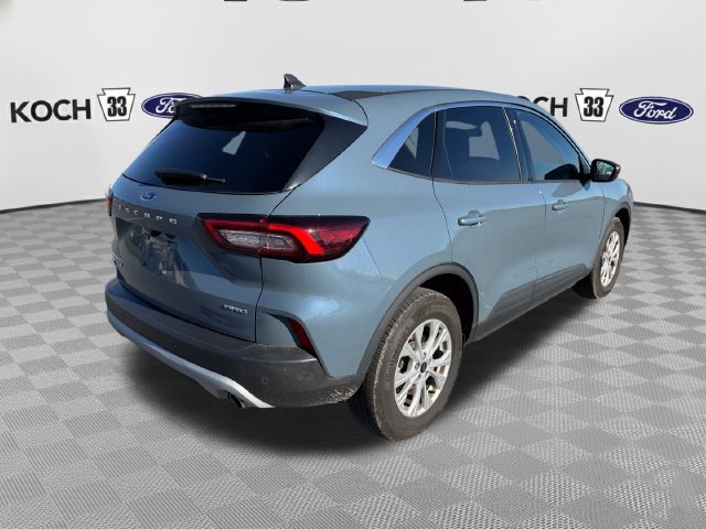 Used 2023 Ford Escape Active w/ Tech Pack #1 AWD/4WD image 8