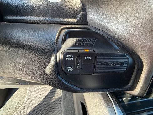 Used 2019 RAM 2500 Laramie w/ Night Edition AWD/4WD image 27