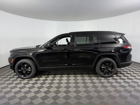Used 2023 Jeep Grand Cherokee L Laredo AWD/4WD image 11