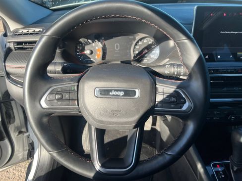 Used 2022 Jeep Compass Trailhawk w/ Sun and Sound Group image 9