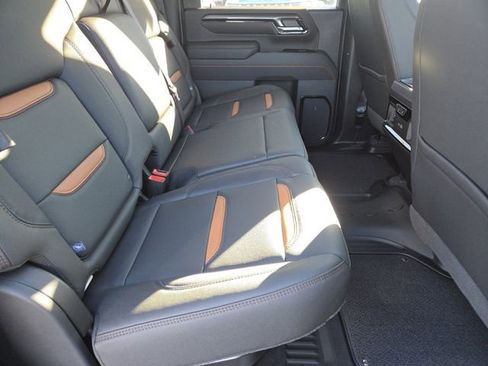 New 2026 GMC Sierra 2500 AT4 w/ AT4 Premium Plus Package image 33