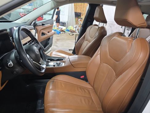 Used 2023 INFINITI QX60 Sensory AWD/4WD image 15