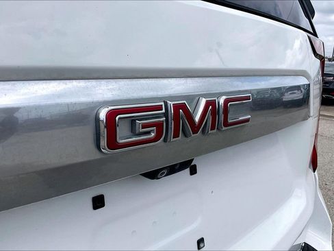 Used 2021 GMC Yukon Denali w/ Advanced Technology Package AWD/4WD image 27