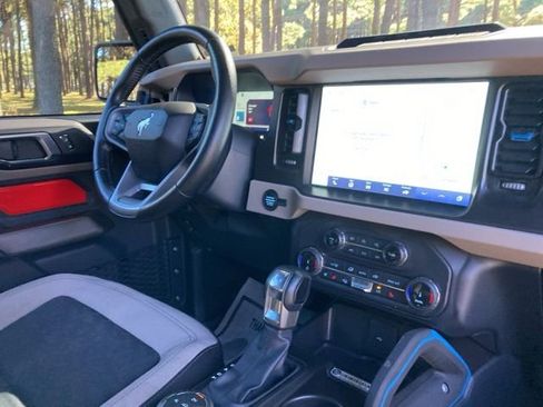 Used 2022 Ford Bronco Wildtrak image 27