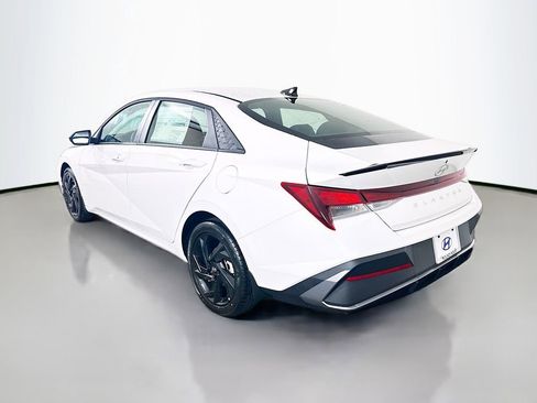 New 2026 Hyundai Elantra Sport FWD image 7