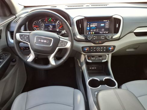 Used 2024 GMC Terrain SLT FWD image 13