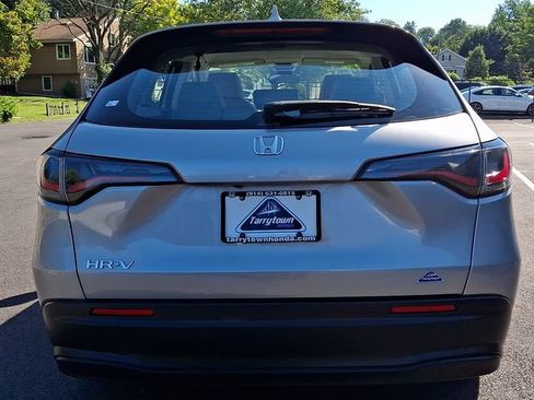 Used 2024 Honda HR-V LX image 5