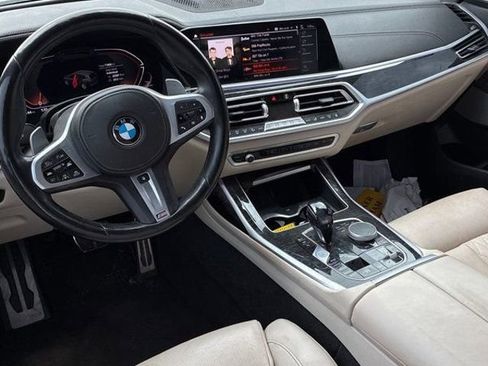 Used 2021 BMW X7 xDrive40i w/ M Sport Package image 4