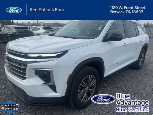 Used 2025 Chevrolet Traverse LT image 1