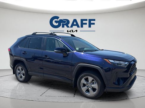Used 2025 Toyota RAV4 XLE w/ Convenience Package AWD/4WD image 16
