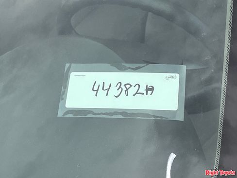 Used 2009 Toyota Camry LE FWD image 11