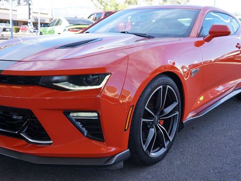 Used 2018 Chevrolet Camaro SS w/ Hot Wheels Edition RWD image 7